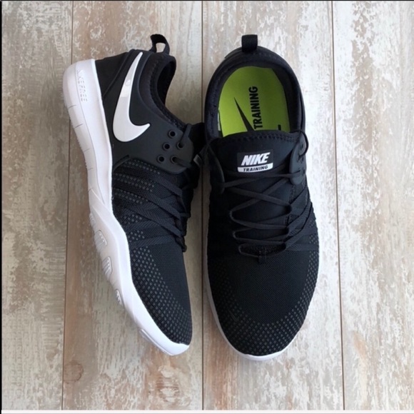 NWT Nike Trainers Black - Picture 4 of 8